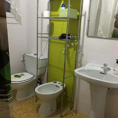 Apartament Eva * 간디아